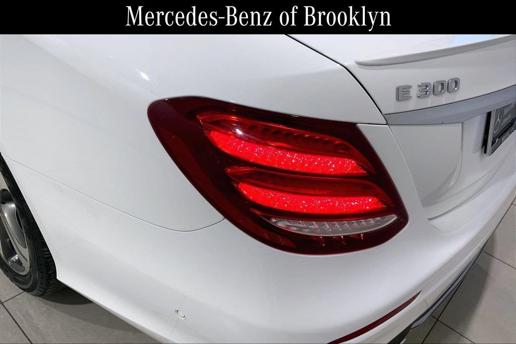 Used 2019 Mercedes-Benz E 300 4MATIC image 29