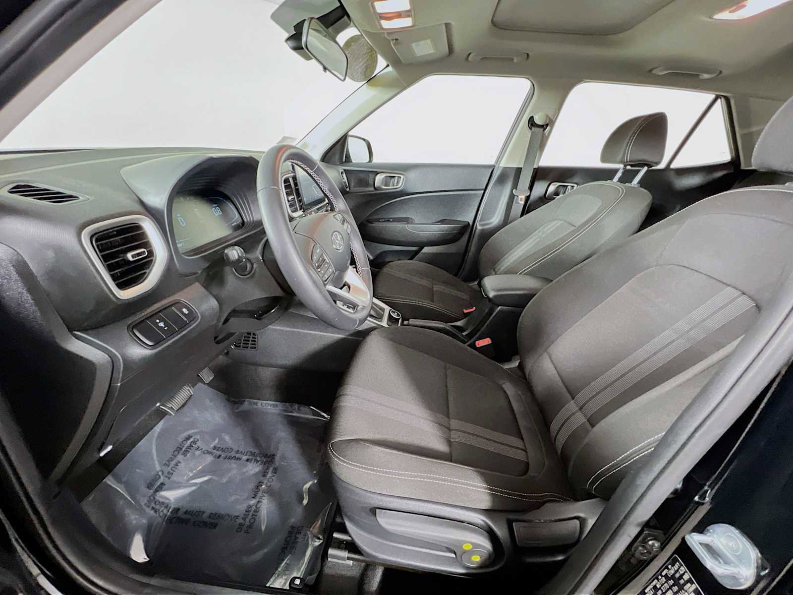 Certified 2023 Hyundai Venue SEL w/ Cargo Package FWD image 20