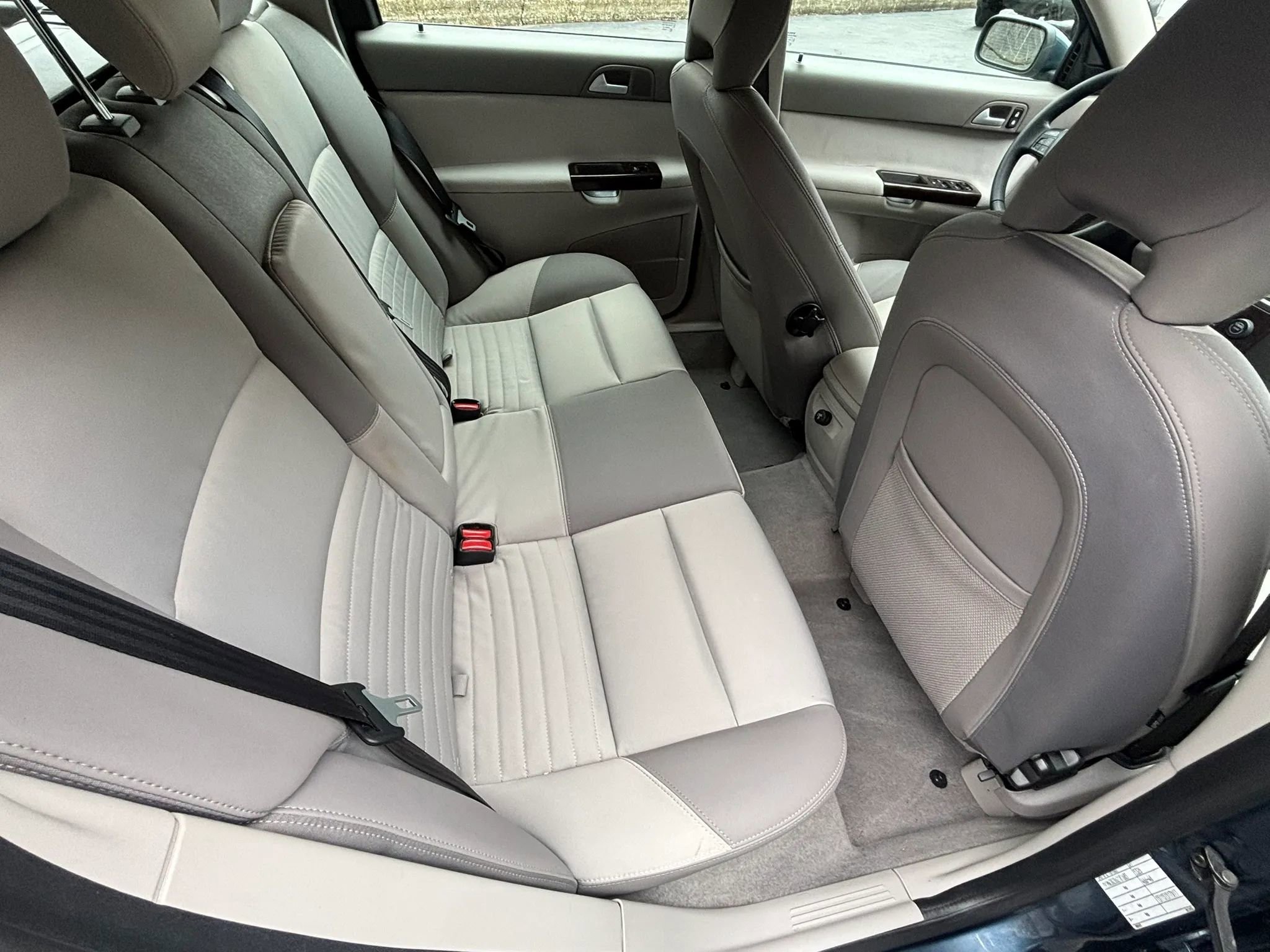 Used 2006 Volvo V50 2.4i FWD image 22