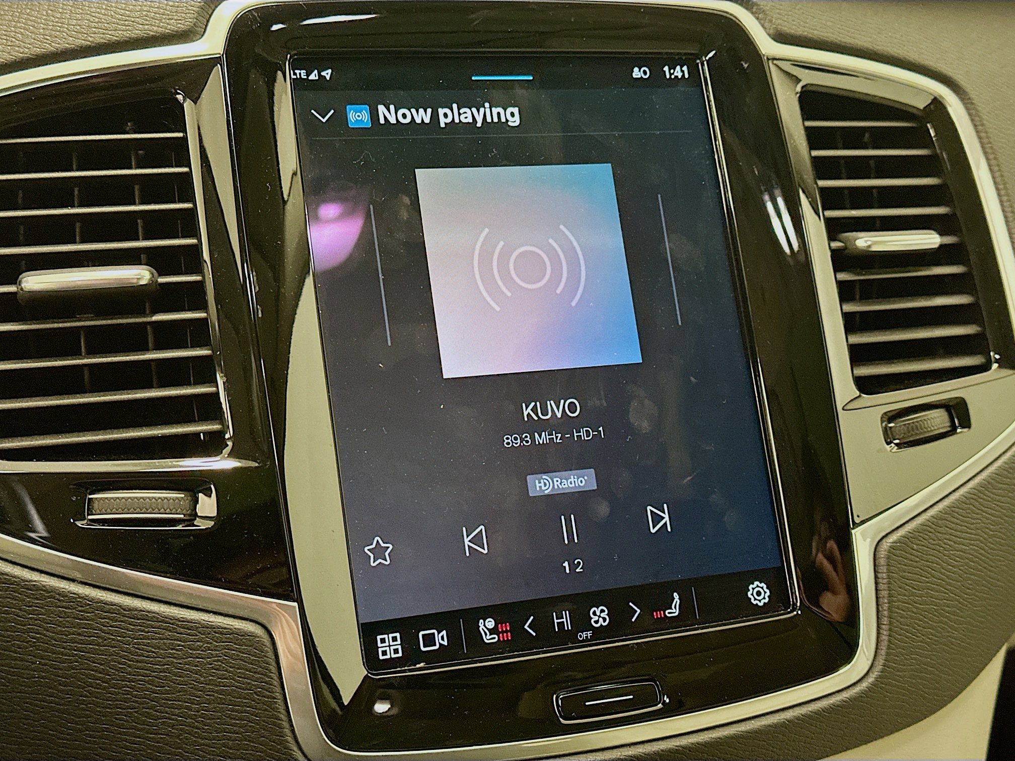 Used 2024 Volvo XC90 B6 Plus w/ Protection Package Premier image 21