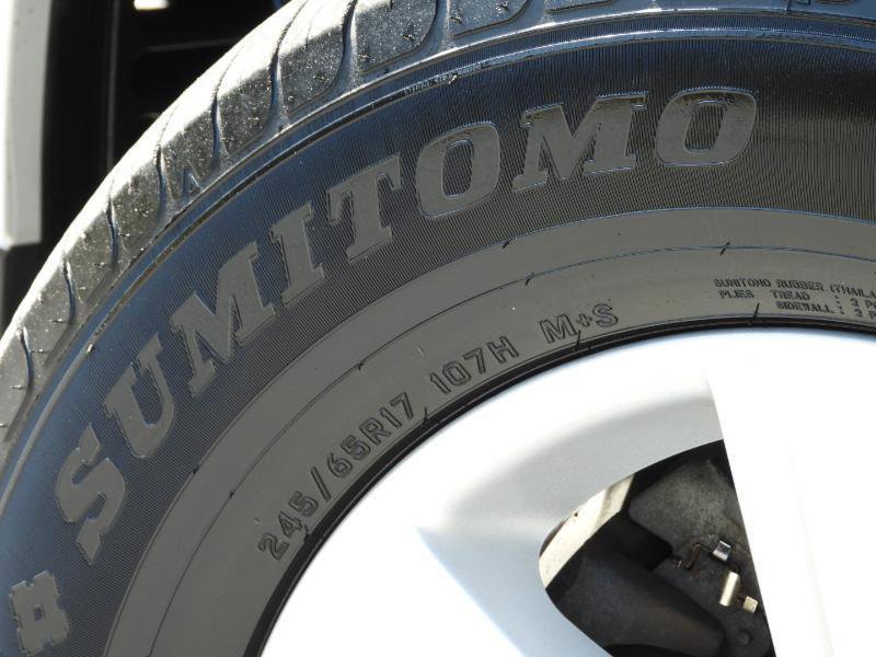 Used 2012 Toyota Highlander SE w/ Tow Pkg FWD image 10