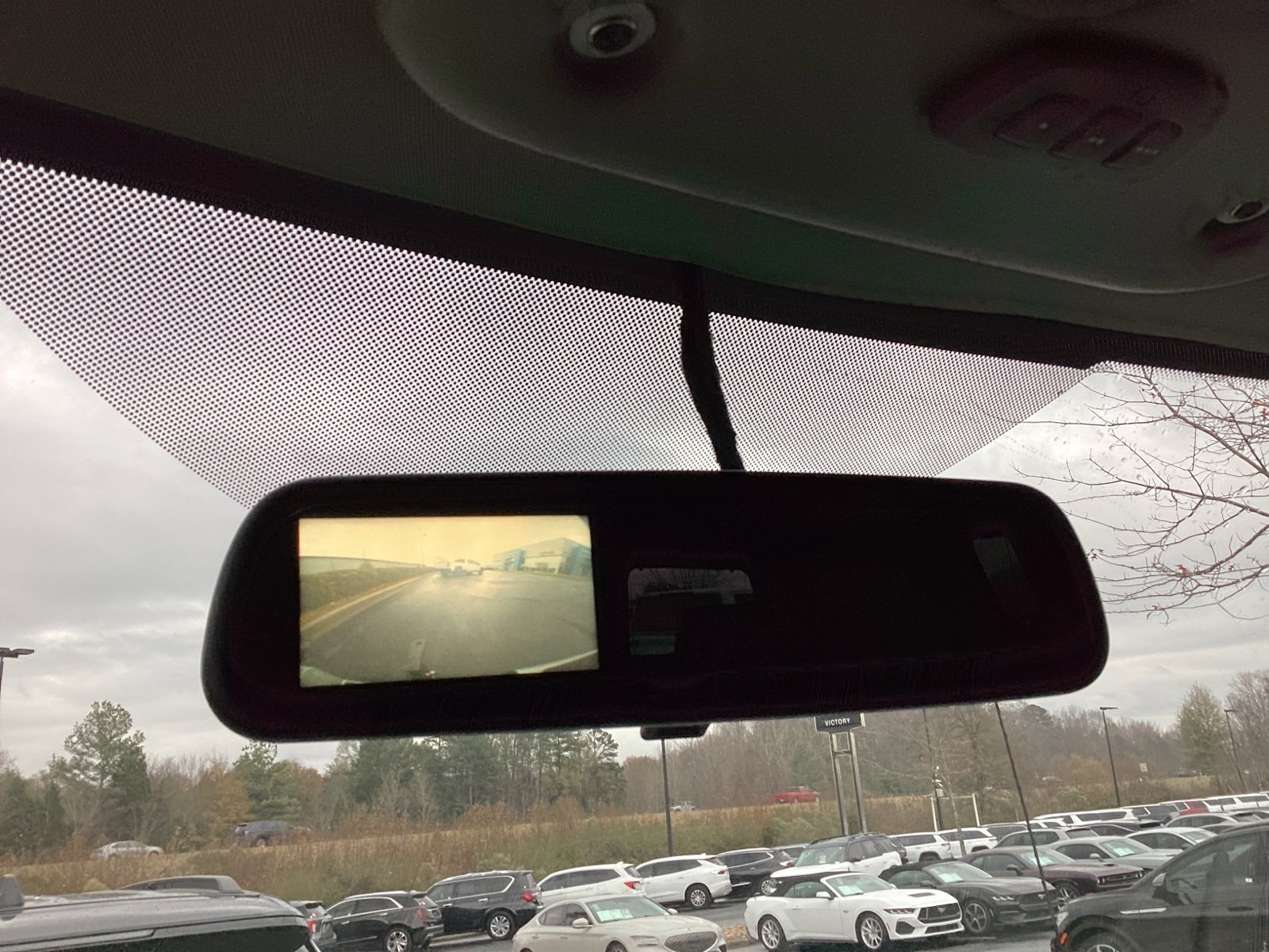 Used 2018 Chevrolet Express 2500 w/ Enhanced Convenience Package image 7