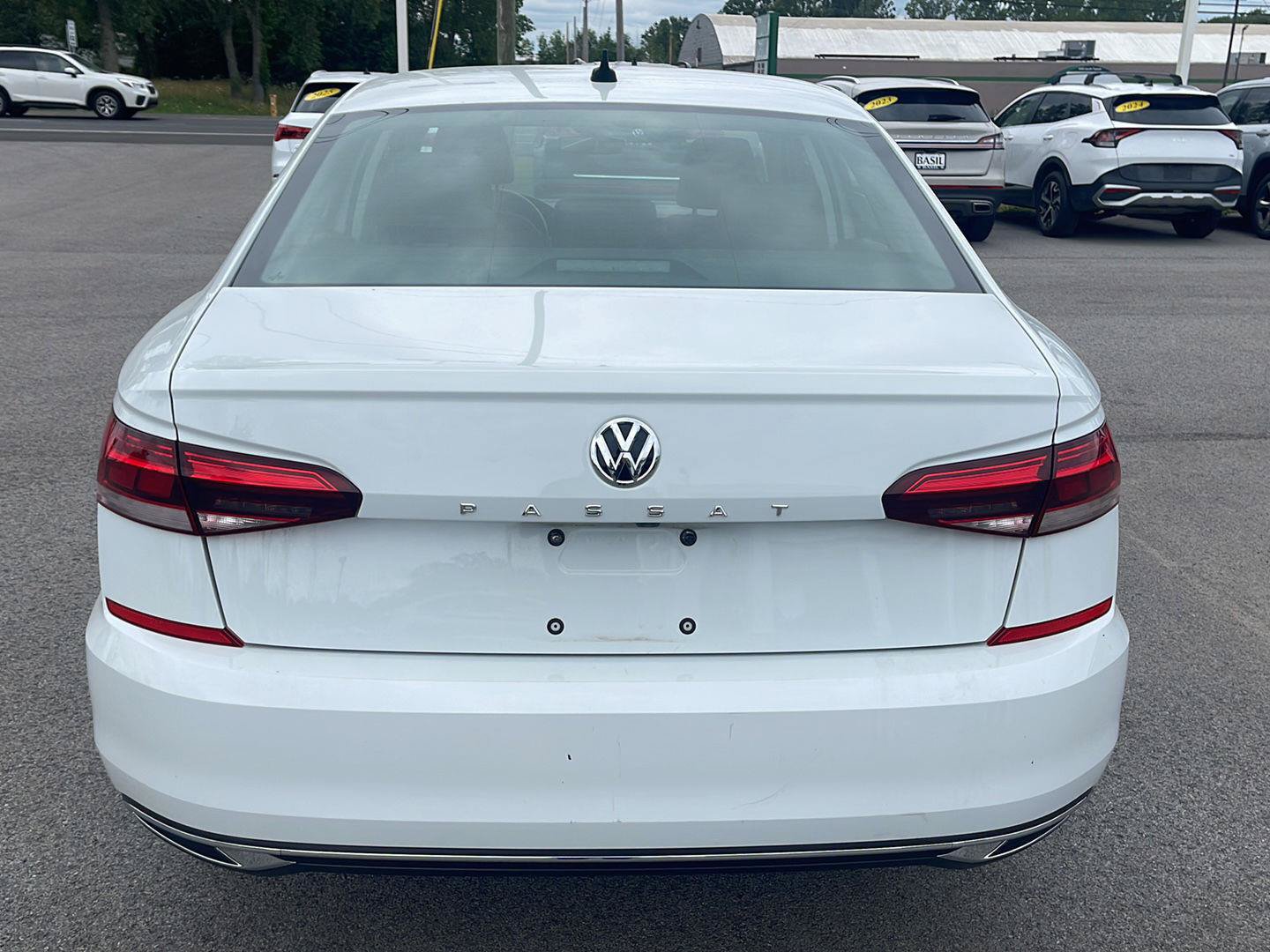 Used 2020 Volkswagen Passat 2.0T SE w/ Sunroof Package FWD image 5