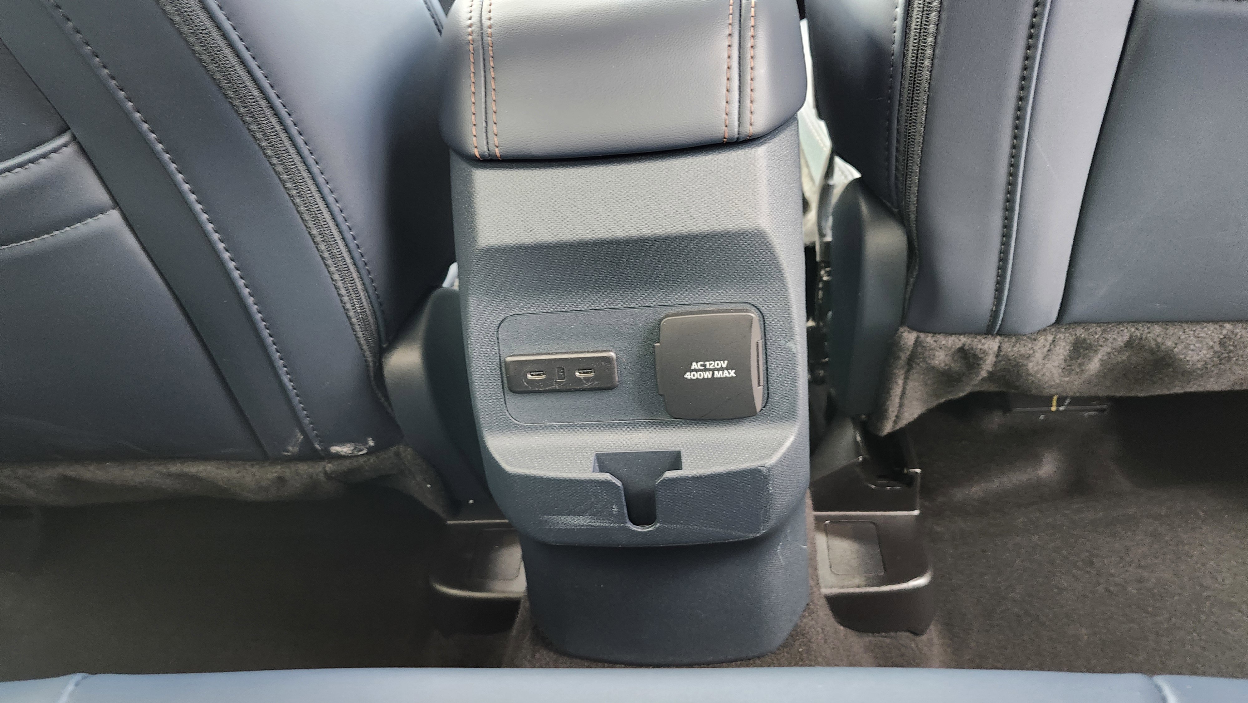 Used 2025 Ford Maverick Lariat w/ 4K Tow Package image 20