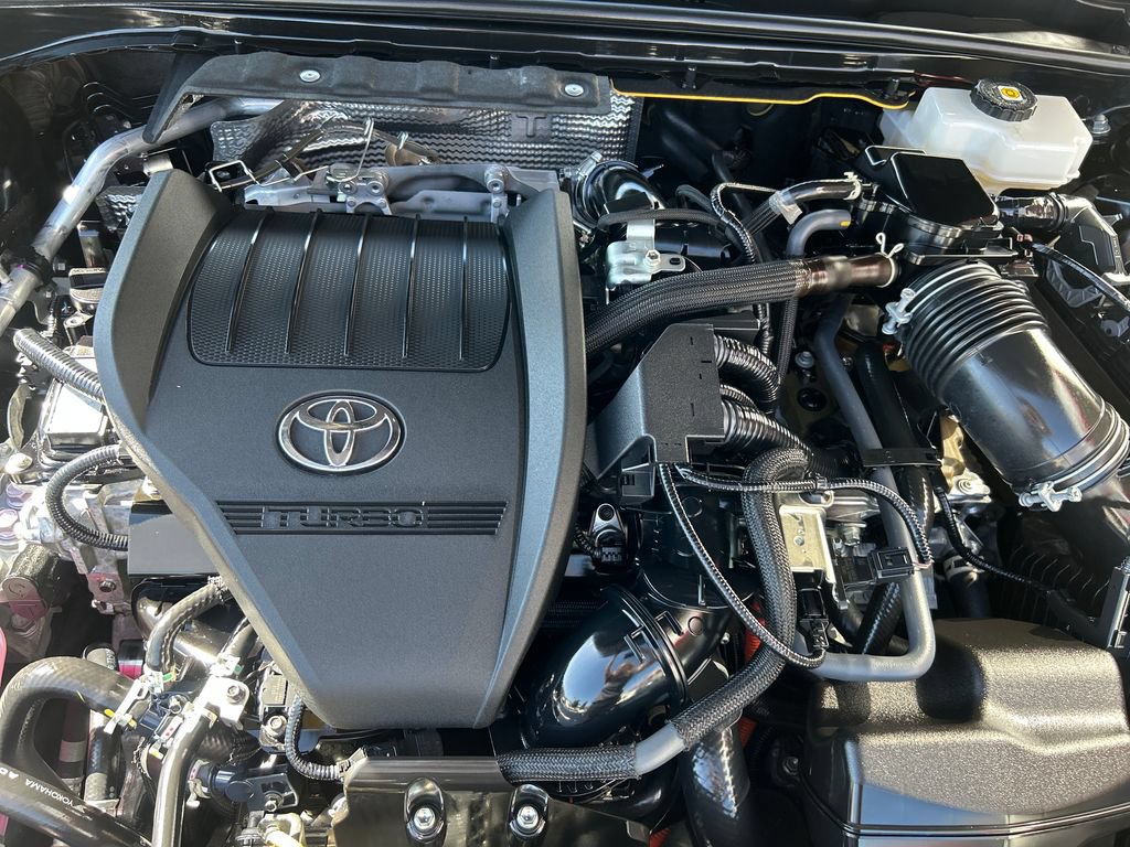 Certified 2025 Toyota Crown Platinum AWD/4WD image 23