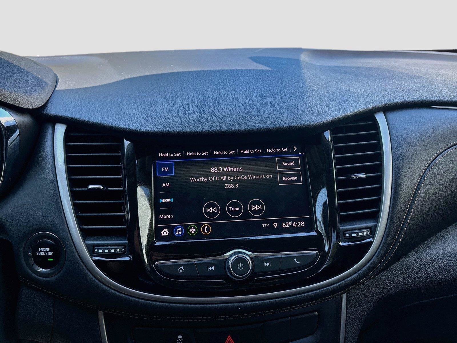Used 2020 Chevrolet Trax LT w/ Driver Confidence Package FWD image 22