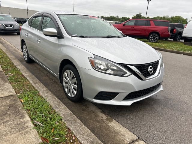 Used 2019 Nissan Sentra S FWD image 2