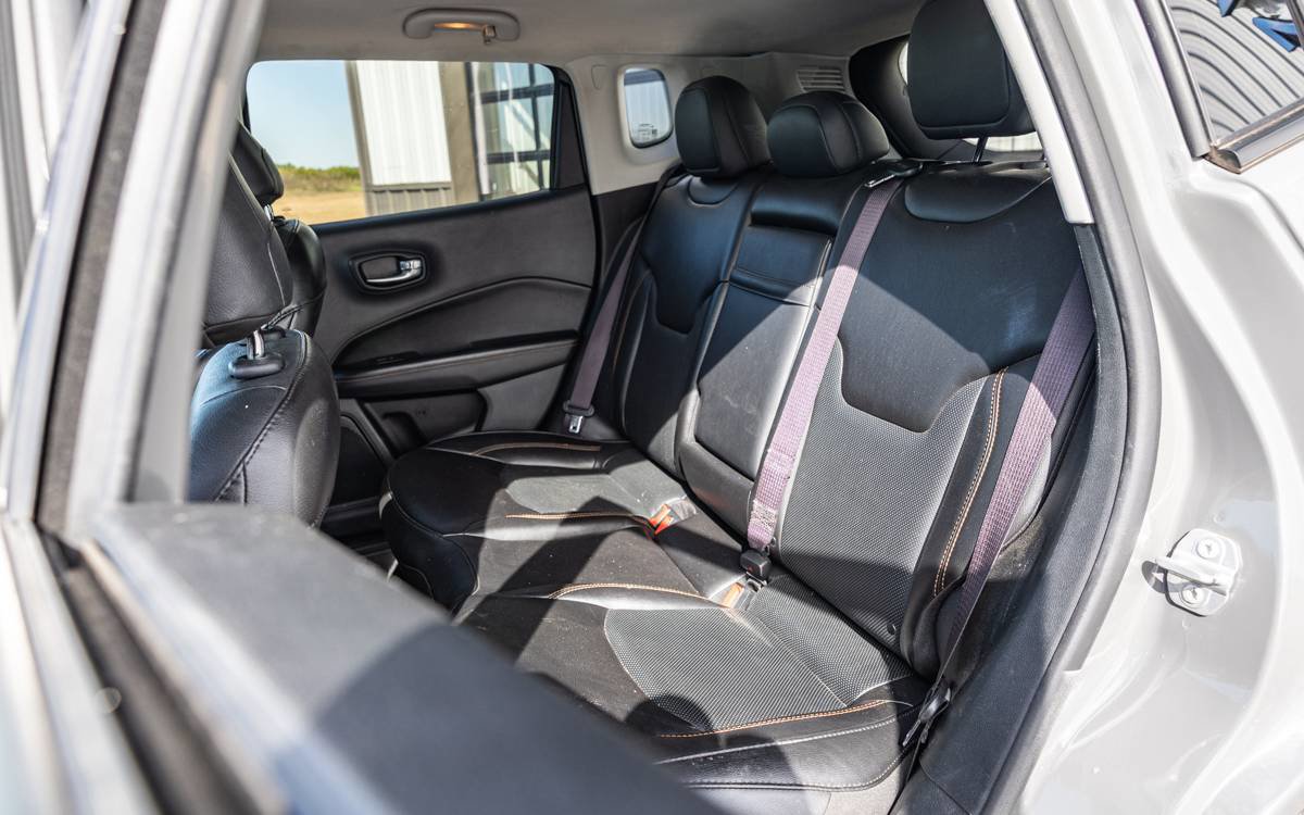 Used 2020 Jeep Compass Limited FWD image 7