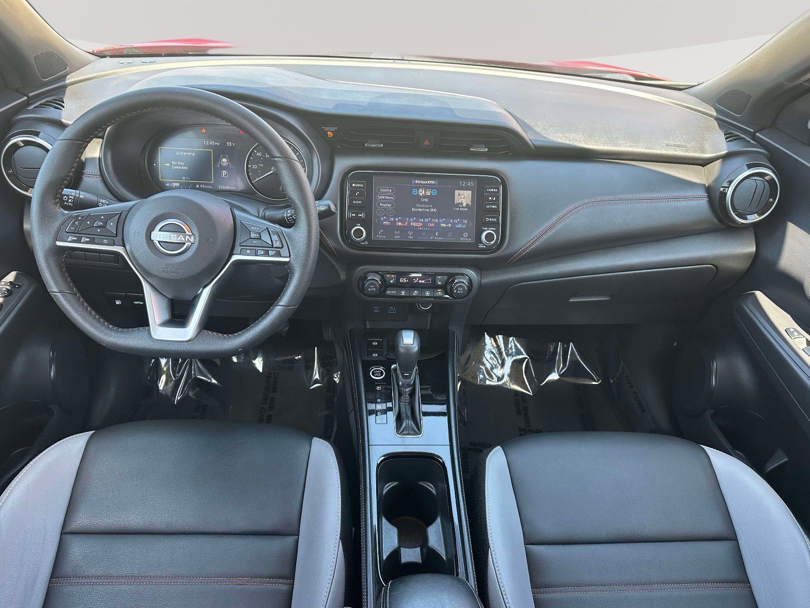 Used 2023 Nissan Kicks SR w/ SR Premium Package image 7