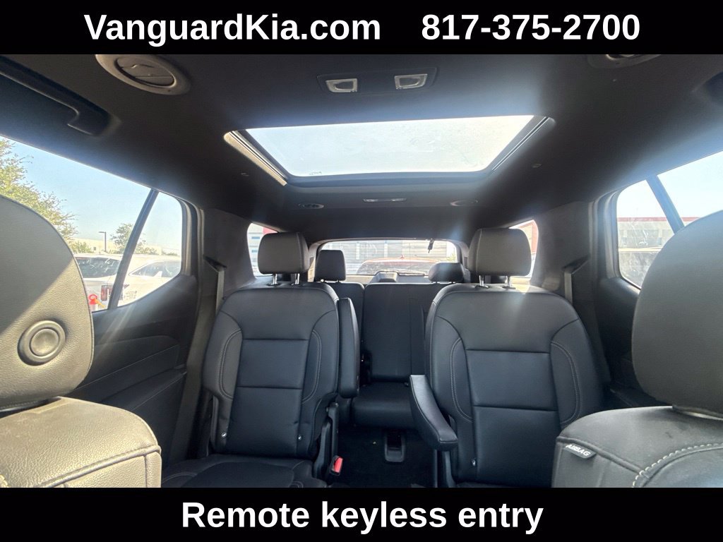 Used 2022 Chevrolet Traverse LT w/ LT Premium Package FWD image 8