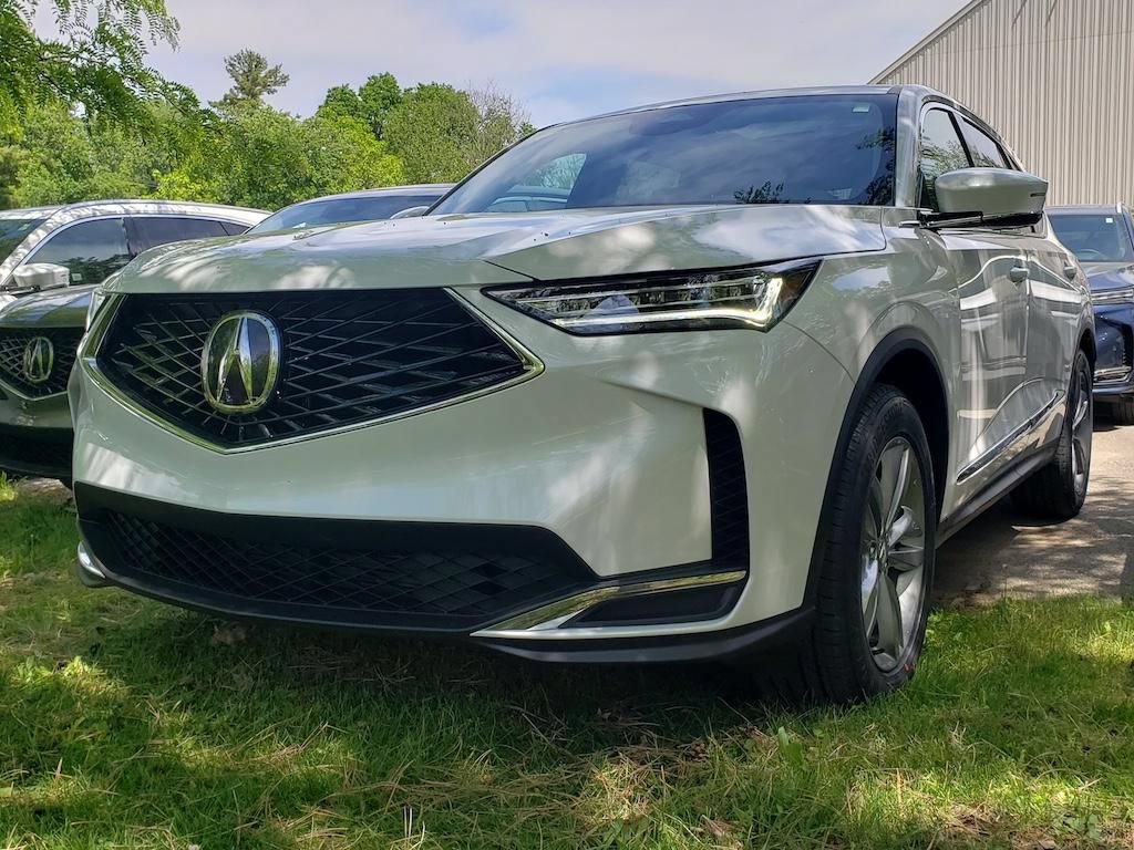 New 2026 Acura MDX SH-AWD image 3