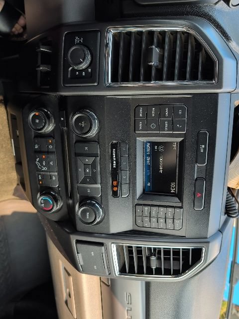 Used 2017 Ford F250 XLT AWD/4WD image 25