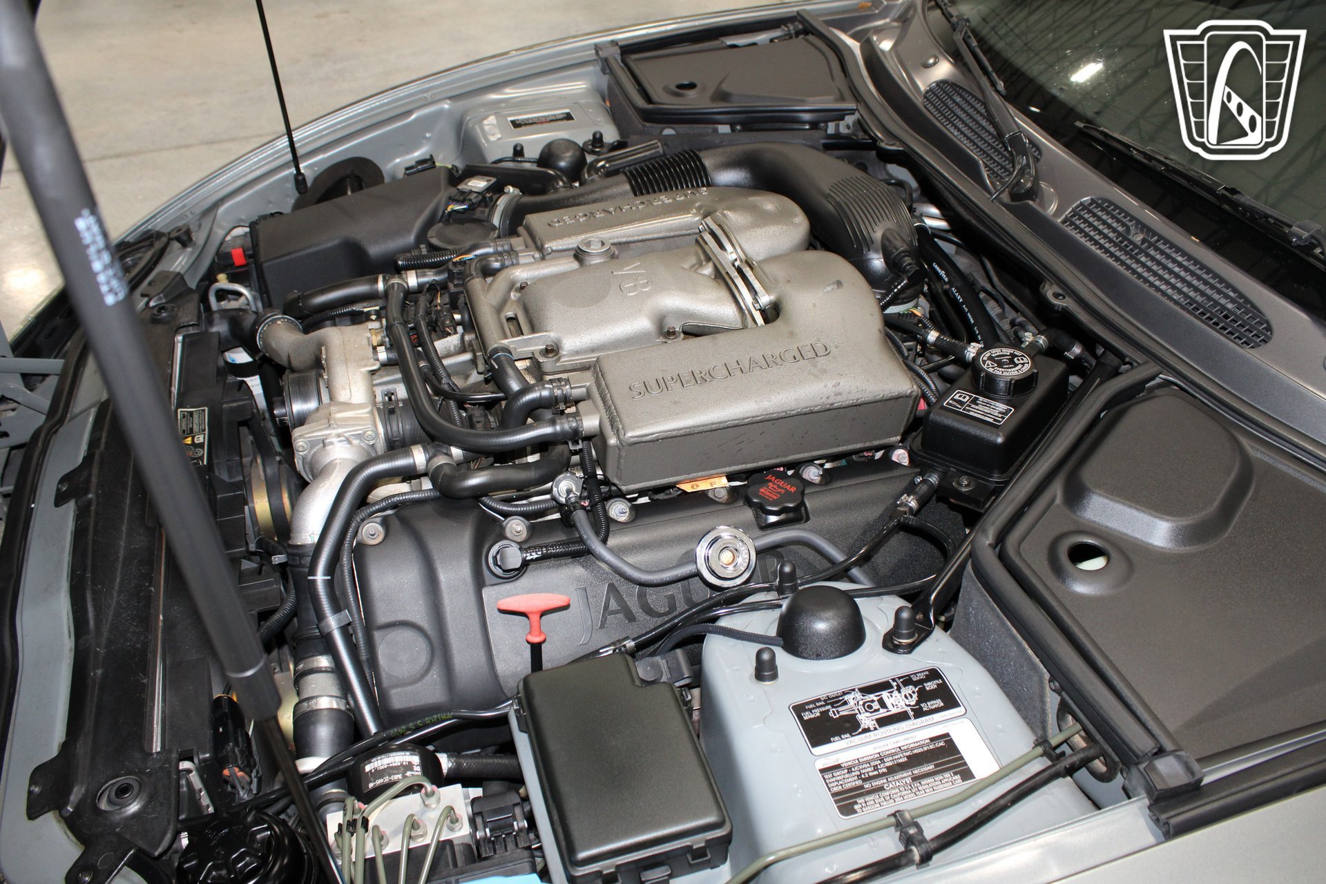Used 2004 Jaguar XK8 Convertible RWD image 9