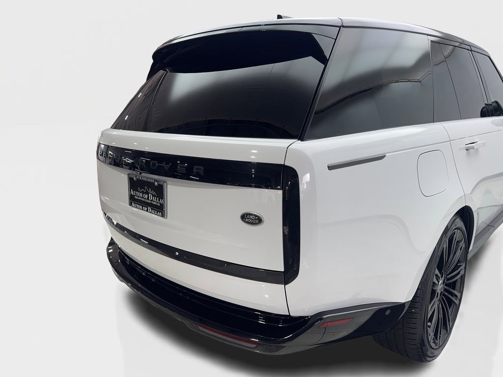 Used 2023 Land Rover Range Rover SE image 18