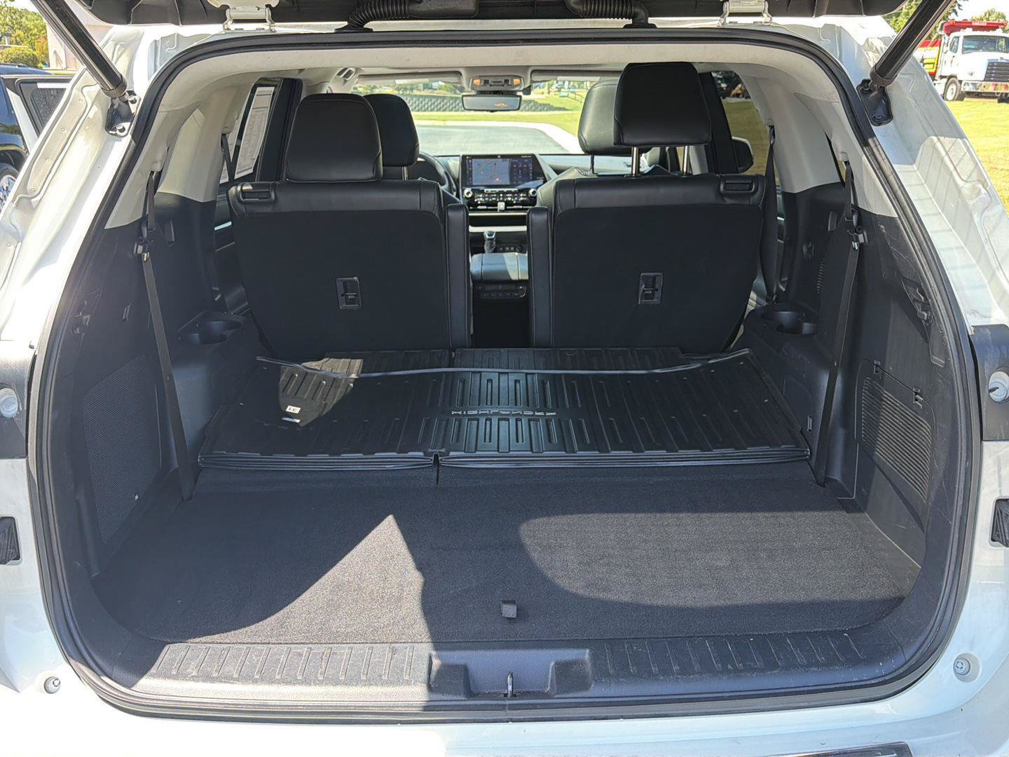 Used 2020 Toyota Highlander Platinum AWD/4WD image 37