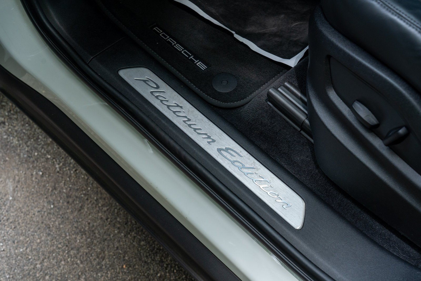 Certified 2023 Porsche Cayenne S AWD/4WD image 23