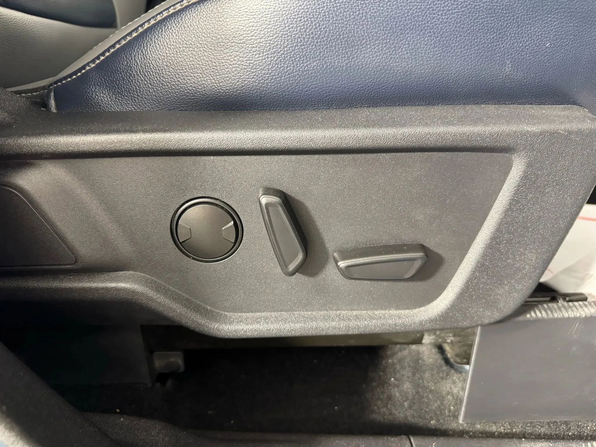 Used 2023 Ford Bronco Outer Banks image 35