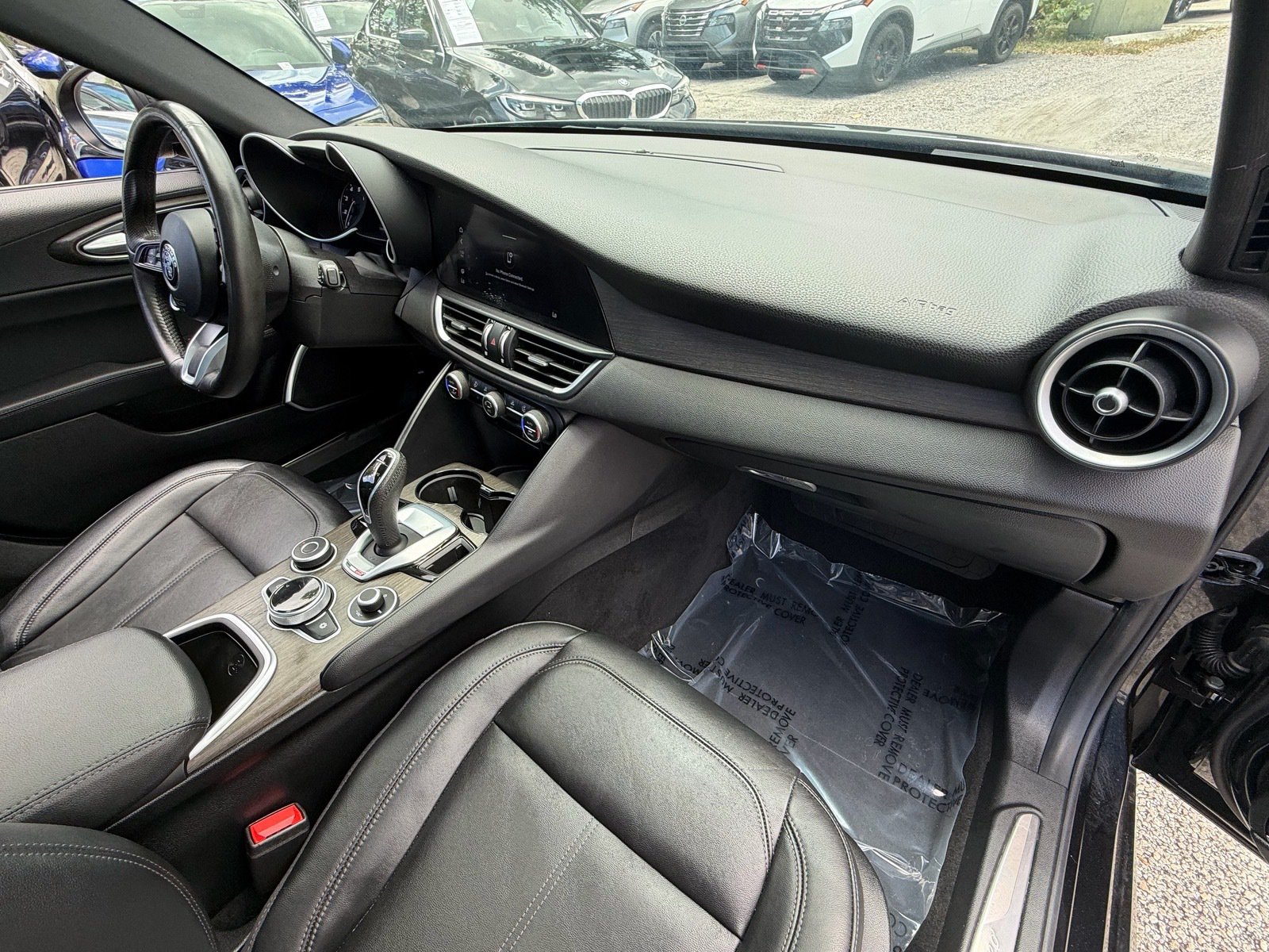Used 2023 Alfa Romeo Giulia Ti w/ Active Assist Plus Package RWD image 18