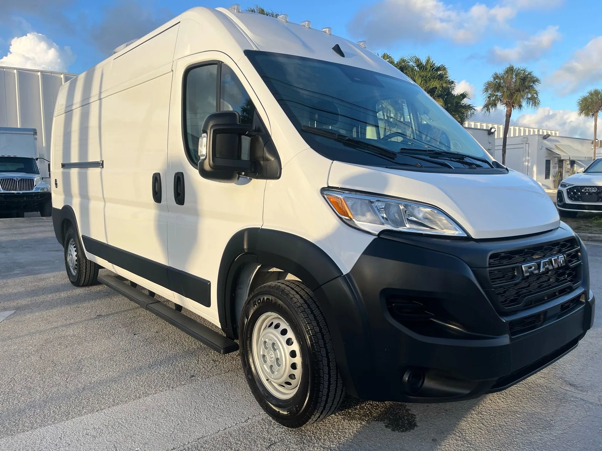 Used 2025 RAM ProMaster 2500 w/ Power Group image 1