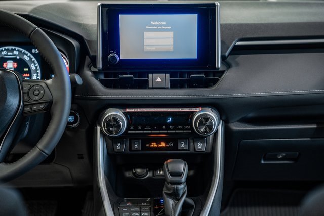 New 2025 Toyota RAV4 XLE image 12