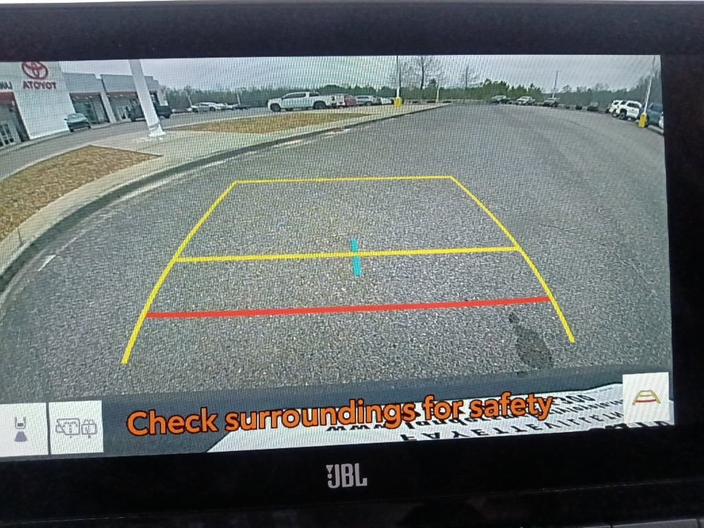 Used 2025 Toyota Grand Highlander AWD image 21