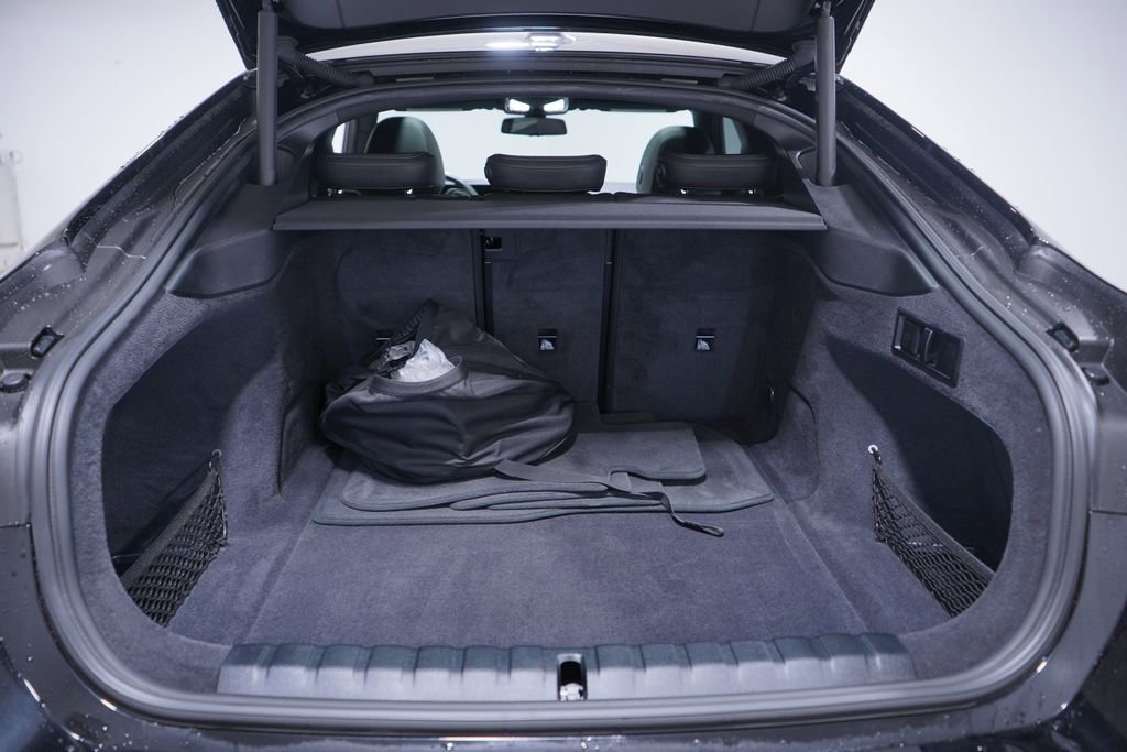 Used 2023 BMW i4 eDrive35 image 23