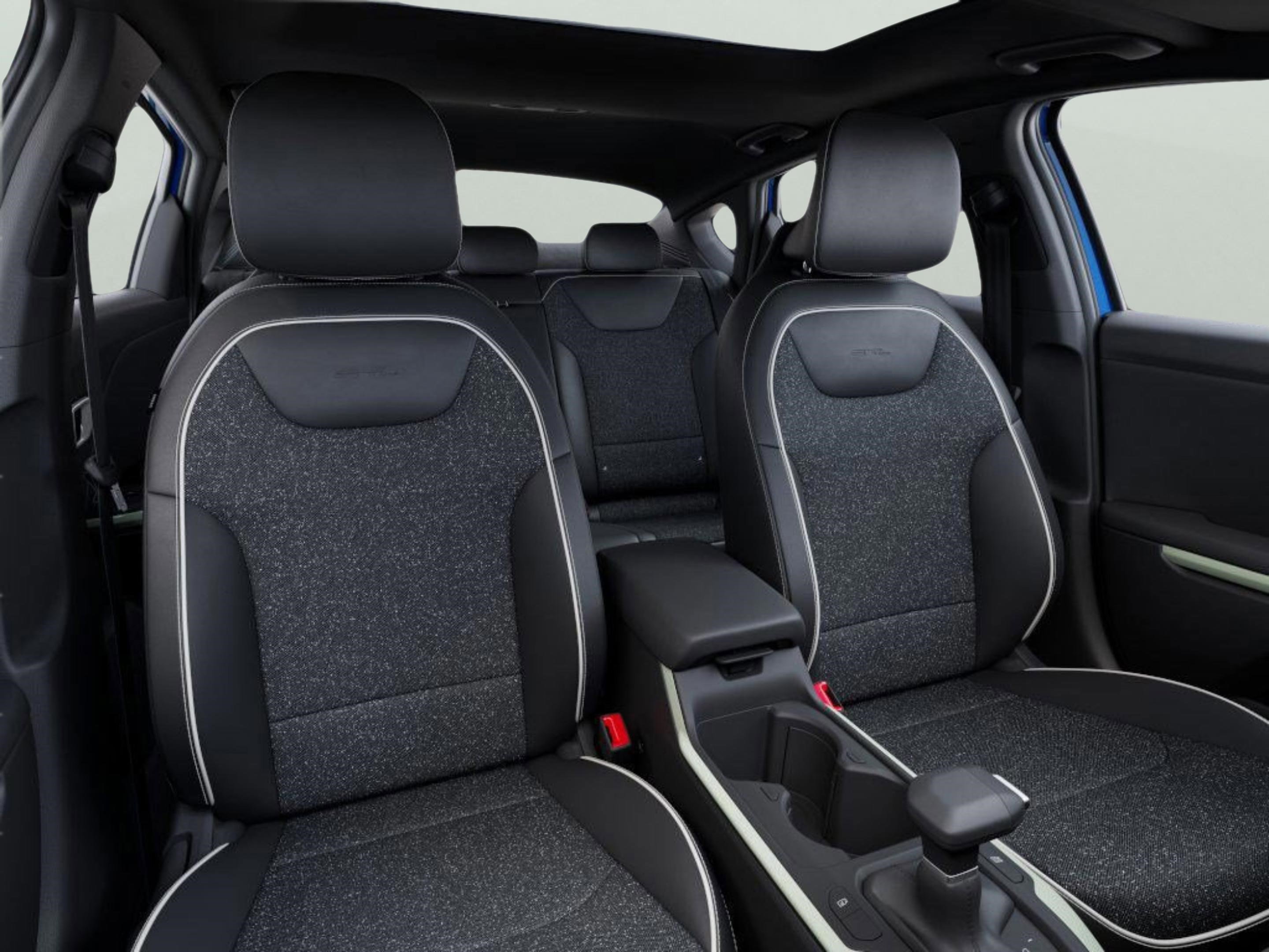 New 2025 Kia K4 GT-Line w/ GT-Line Premium Package image 15