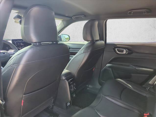 Used 2024 Jeep Compass Trailhawk AWD/4WD image 18