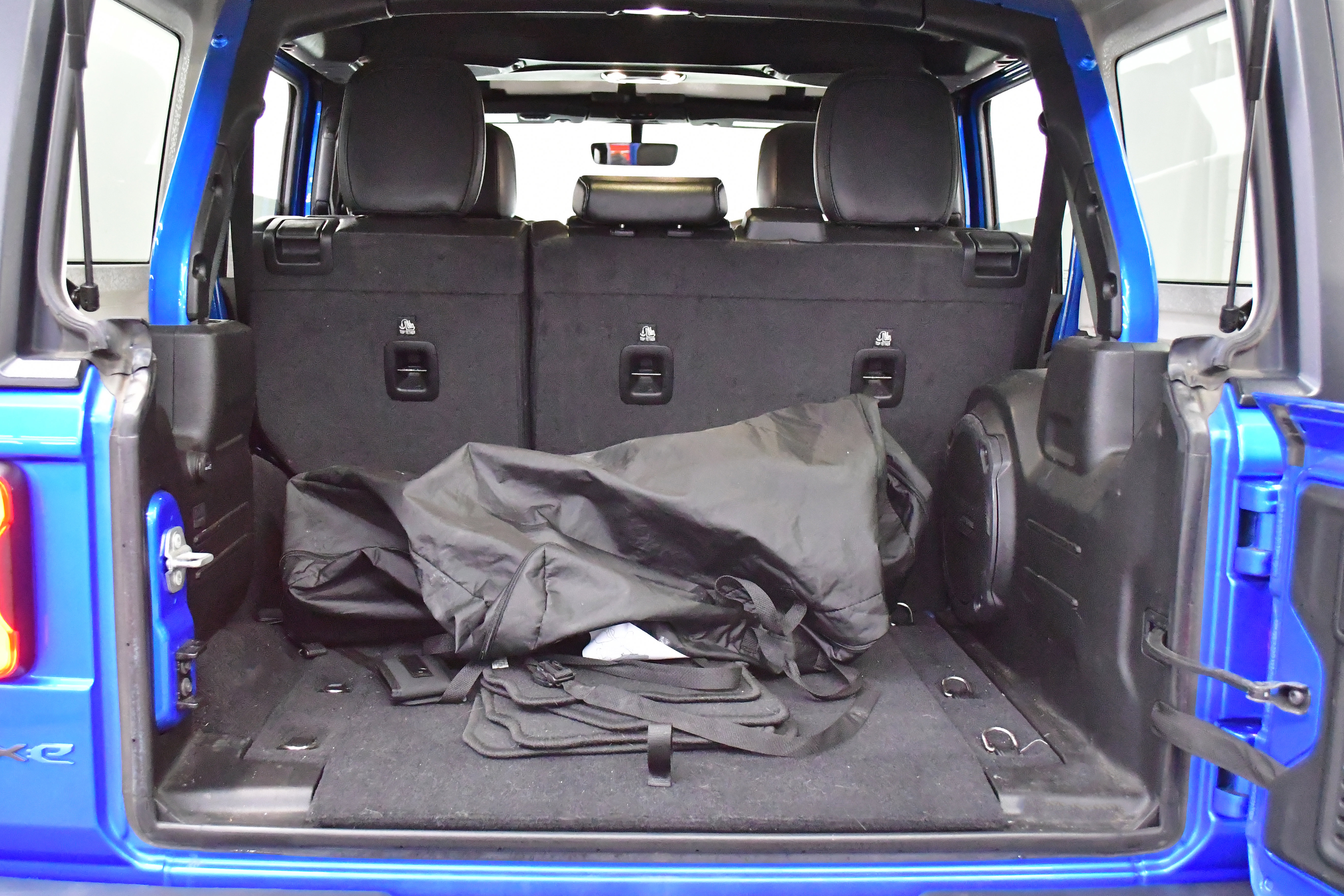 Used 2021 Jeep Wrangler Unlimited Rubicon 4xe w/ Cold Weather Group image 14