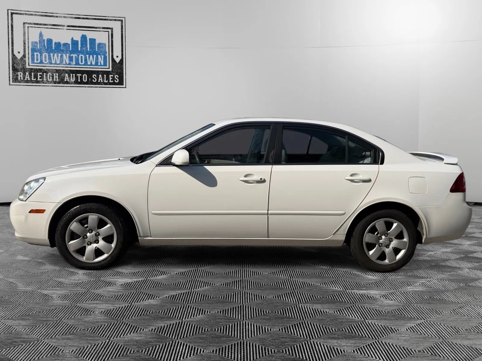 Used 2008 Kia Optima LX FWD image 9