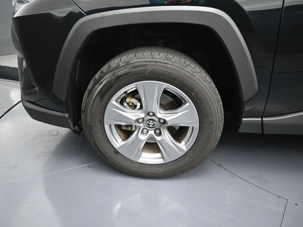 Used 2025 Toyota RAV4 LE image 13