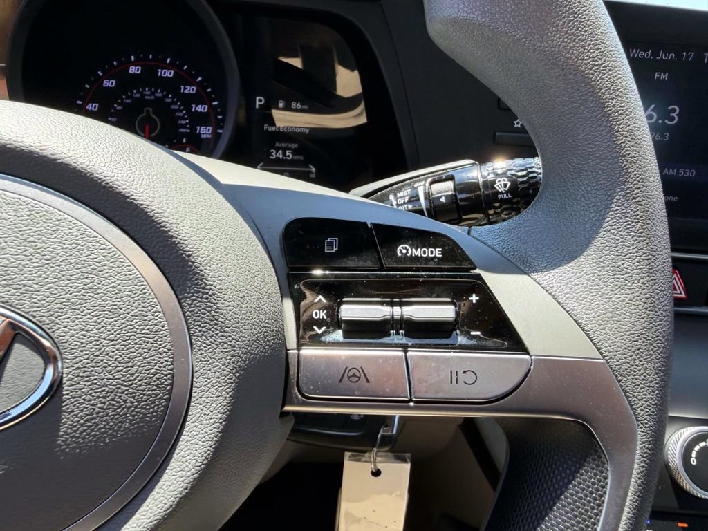 Certified 2023 Hyundai Elantra SE FWD image 30