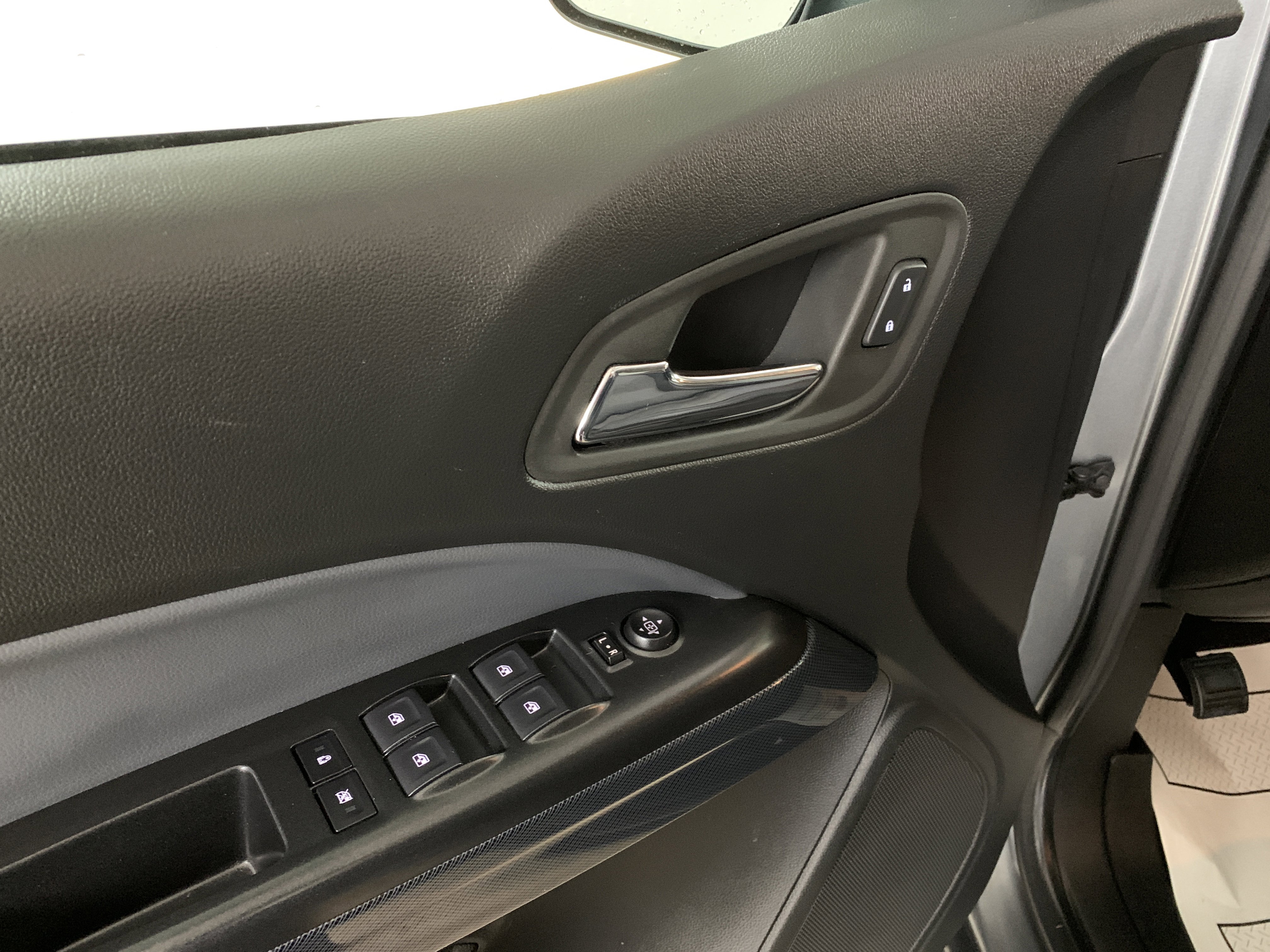 Used 2022 Chevrolet Colorado Z71 image 16