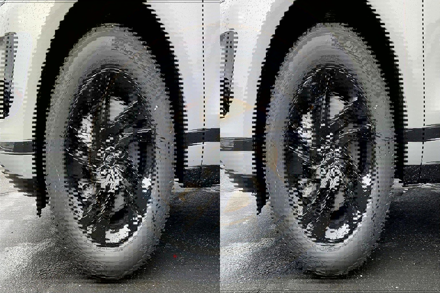 New 2026 Land Rover Range Rover Evoque S image 16