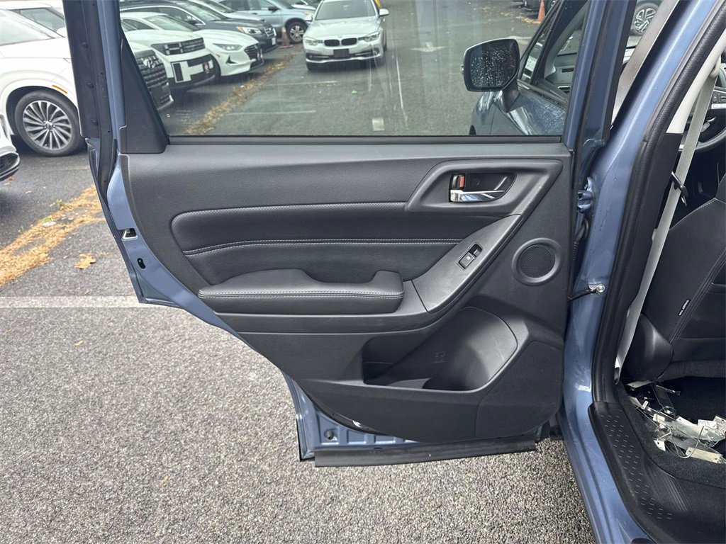 Used 2018 Subaru Forester 2.5i Touring w/ 50th Anniversary Edition image 6