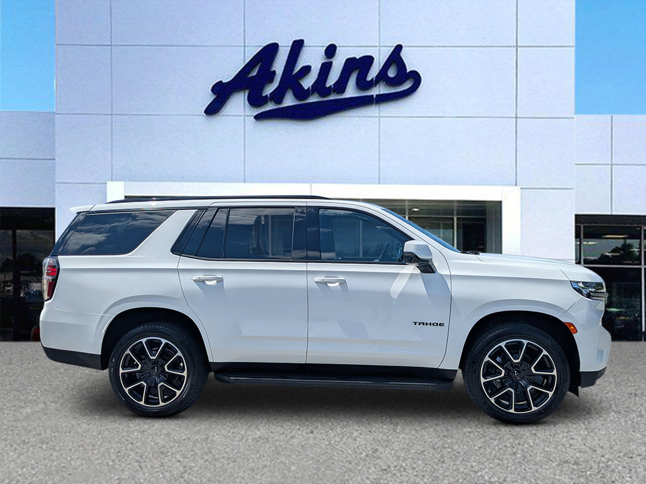 Used 2022 Chevrolet Tahoe RST w/ Luxury Package