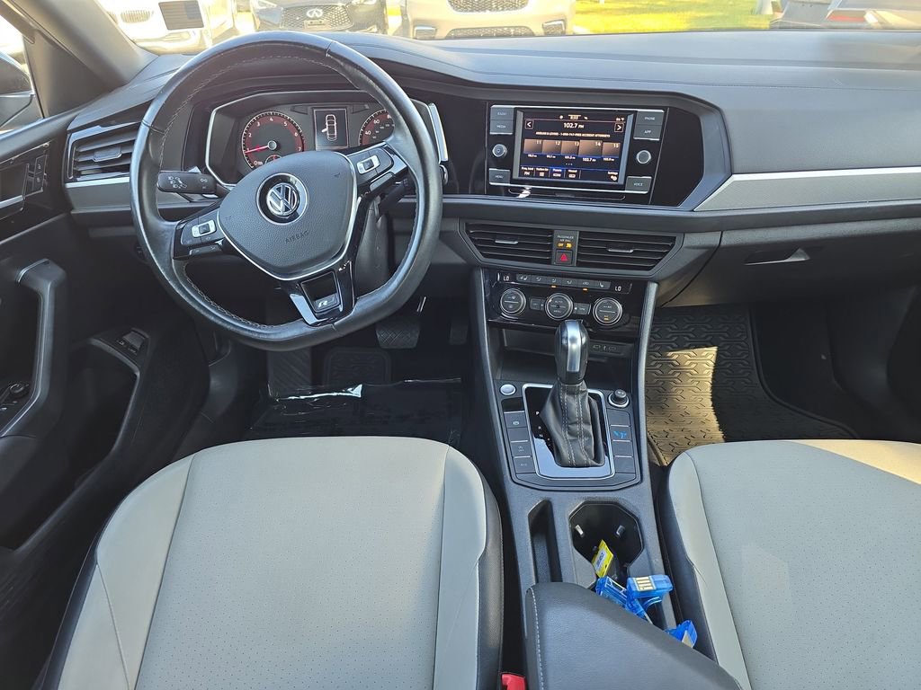 Used 2021 Volkswagen Jetta R-Line w/ R-Line Cold Weather Package image 13