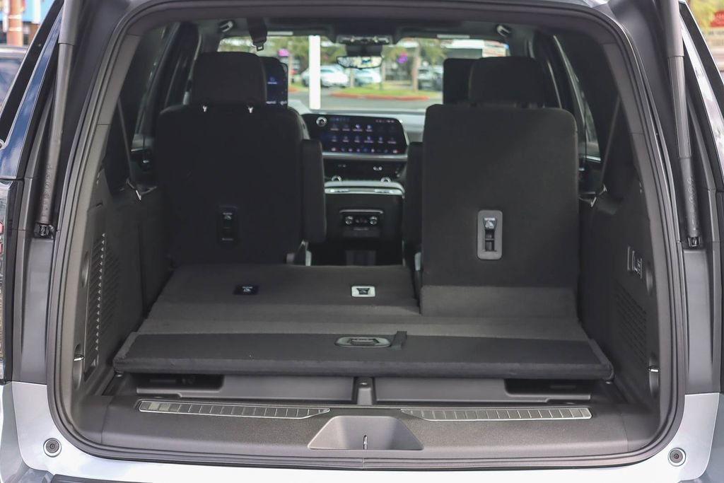 New 2026 Chevrolet Suburban RST w/ Advanced Technology Package image 24