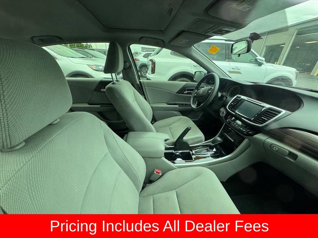 Used 2017 Honda Accord EX image 3