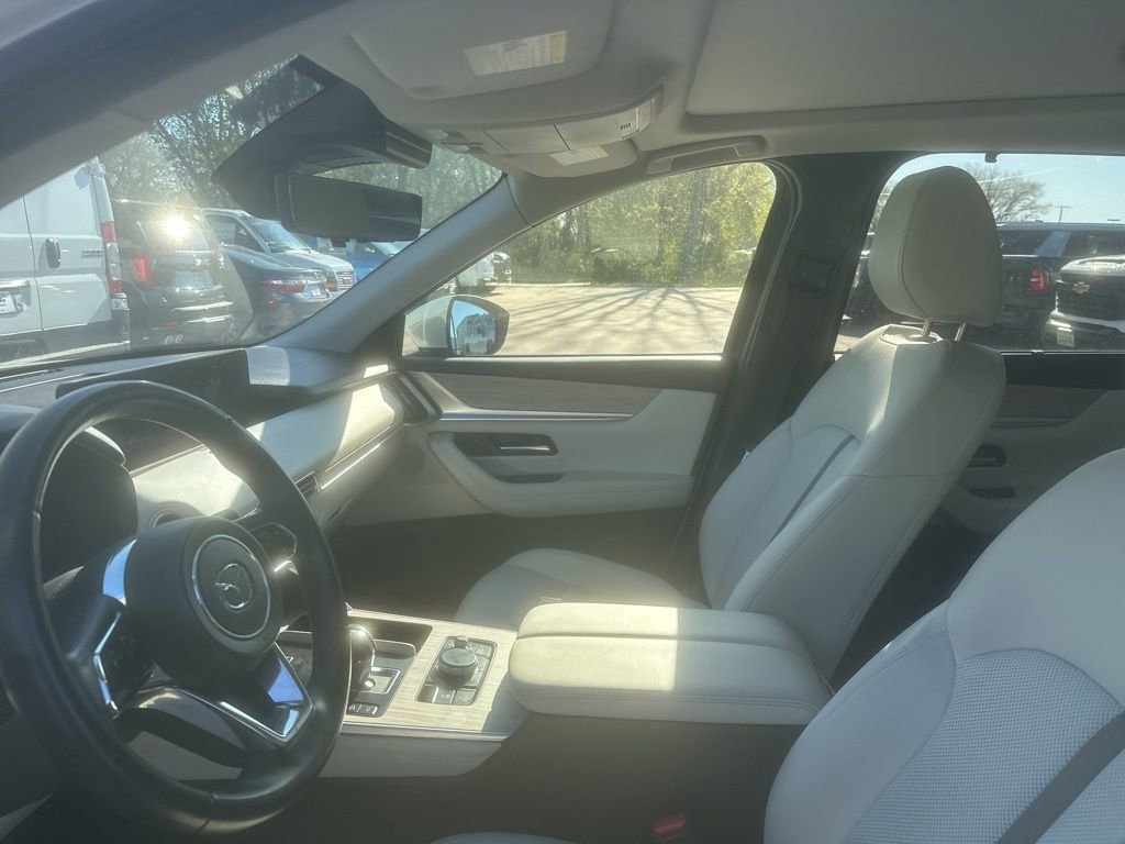 Used 2024 MAZDA CX-90 3.3 Turbo w/ Premium Plus Pkg image 16