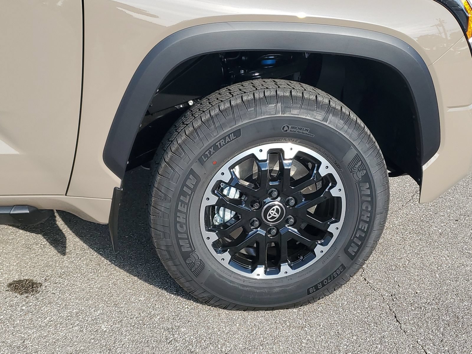 New 2026 Toyota Tundra SR5 w/ TRD Off-Road Package AWD/4WD image 6