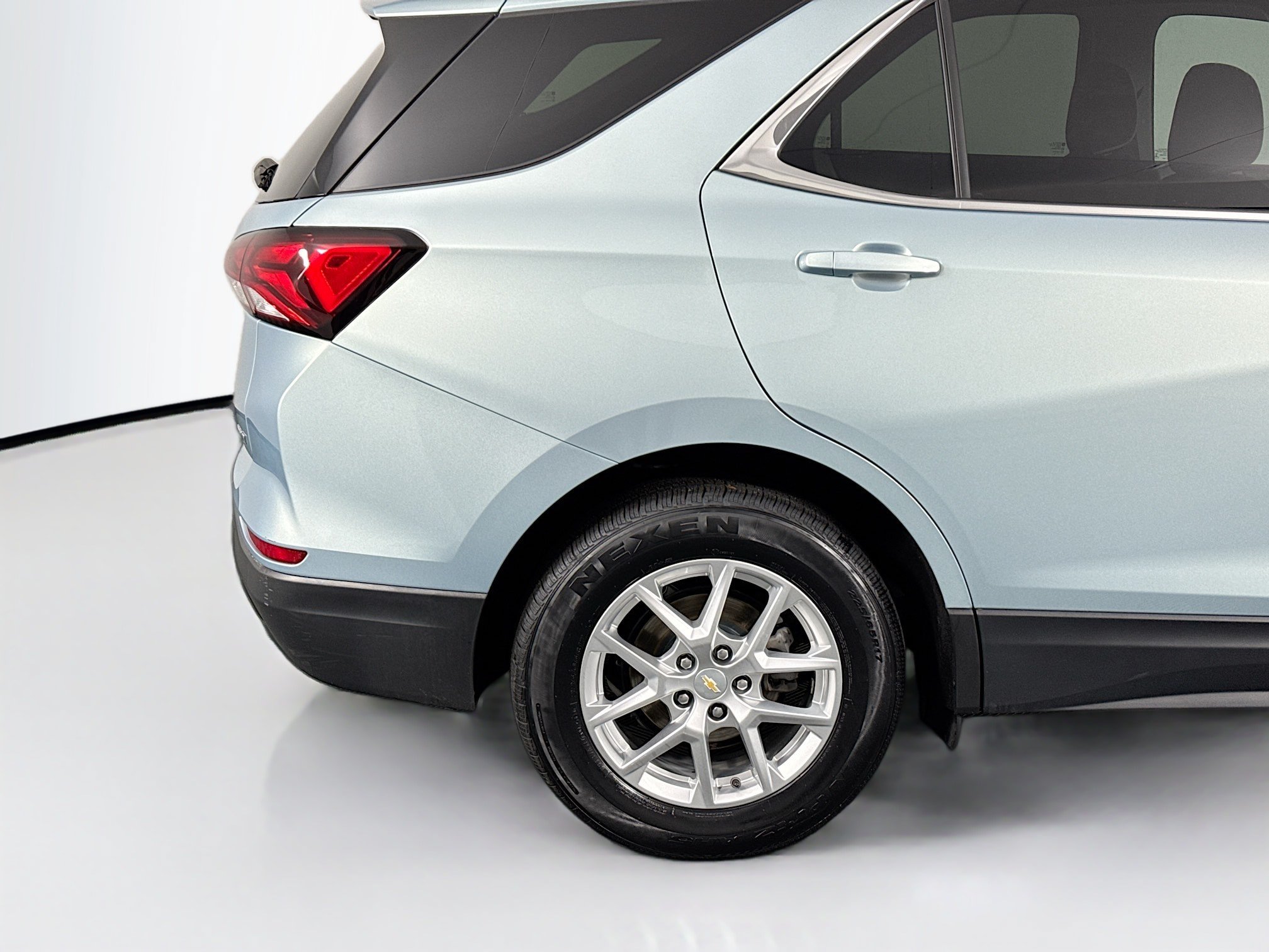 Used 2022 Chevrolet Equinox LT AWD/4WD image 48