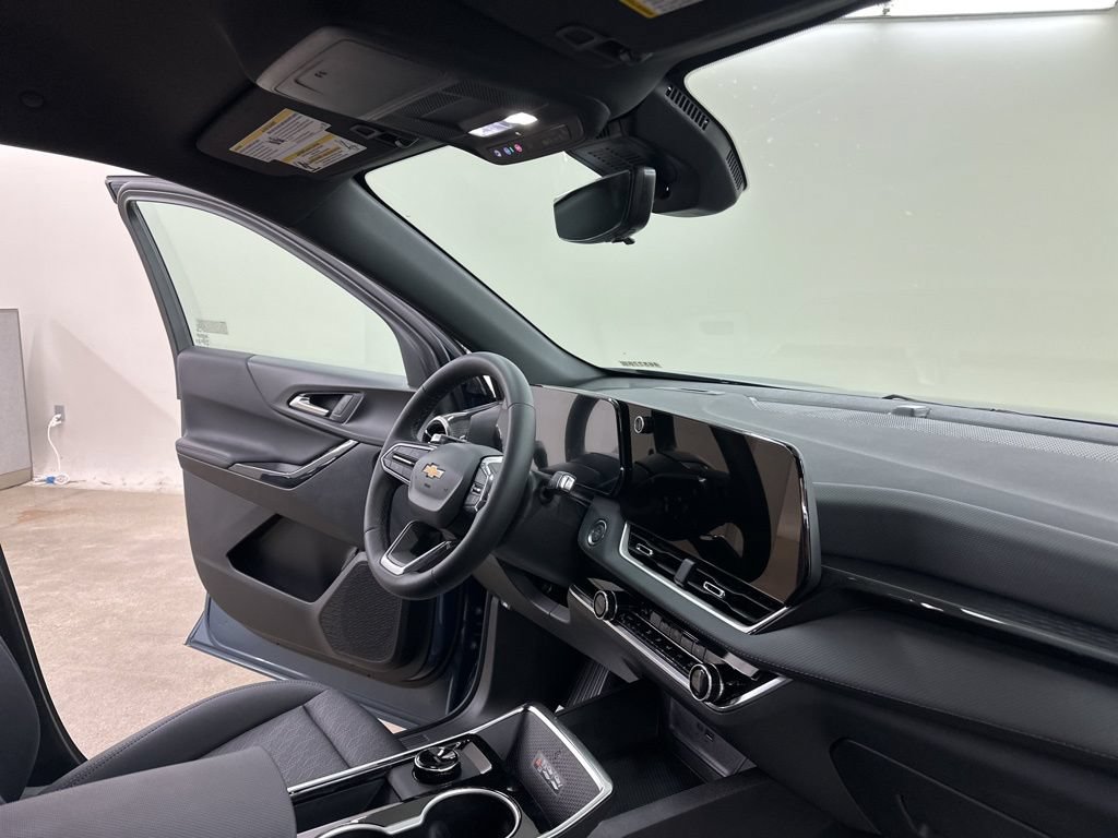 New 2026 Chevrolet Equinox LT w/ Convenience Package II AWD/4WD image 18