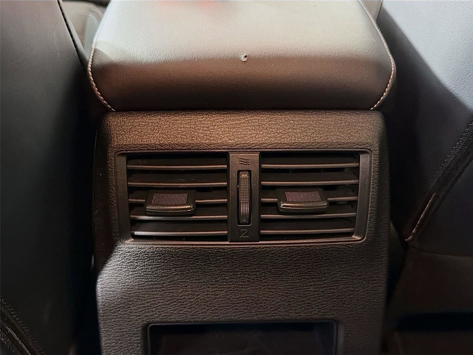 Used 2024 Mitsubishi Outlander SE AWD/4WD image 26