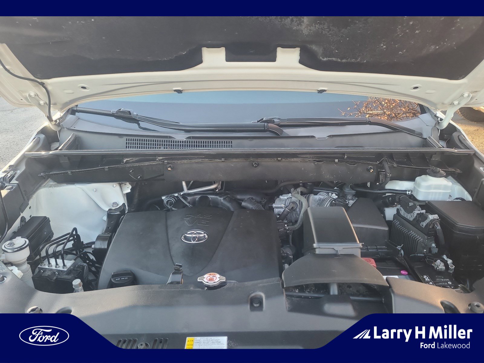 Used 2019 Toyota Highlander SE image 21