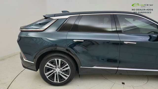 Used 2024 Cadillac Lyriq Luxury RWD image 7