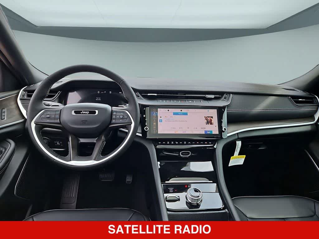 New 2026 Jeep Grand Cherokee Limited w/ Limited Altitude Package AWD/4WD image 17
