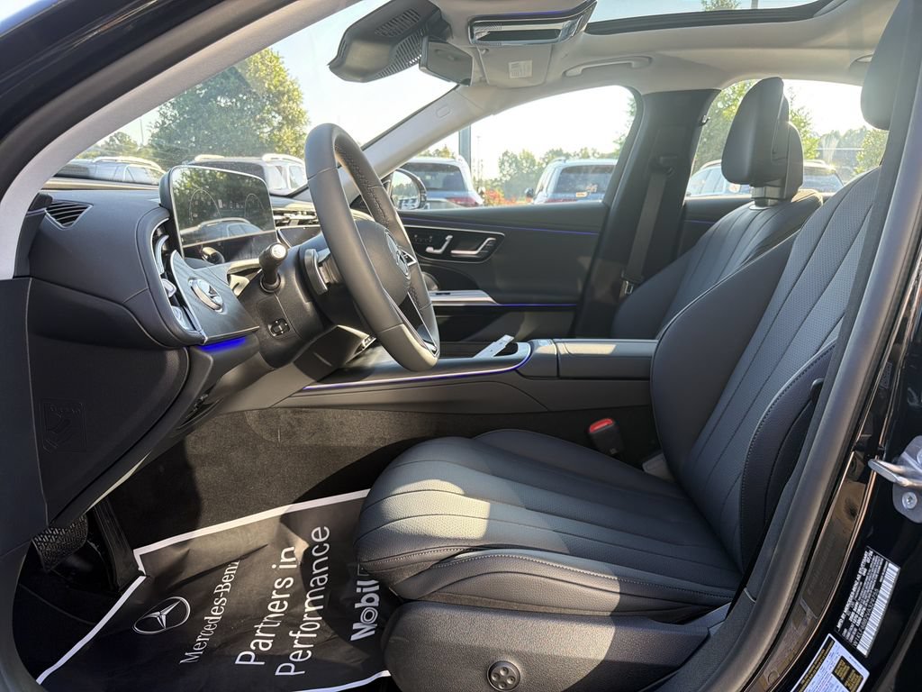New 2027 Mercedes-Benz E 450 4MATIC Sedan image 11