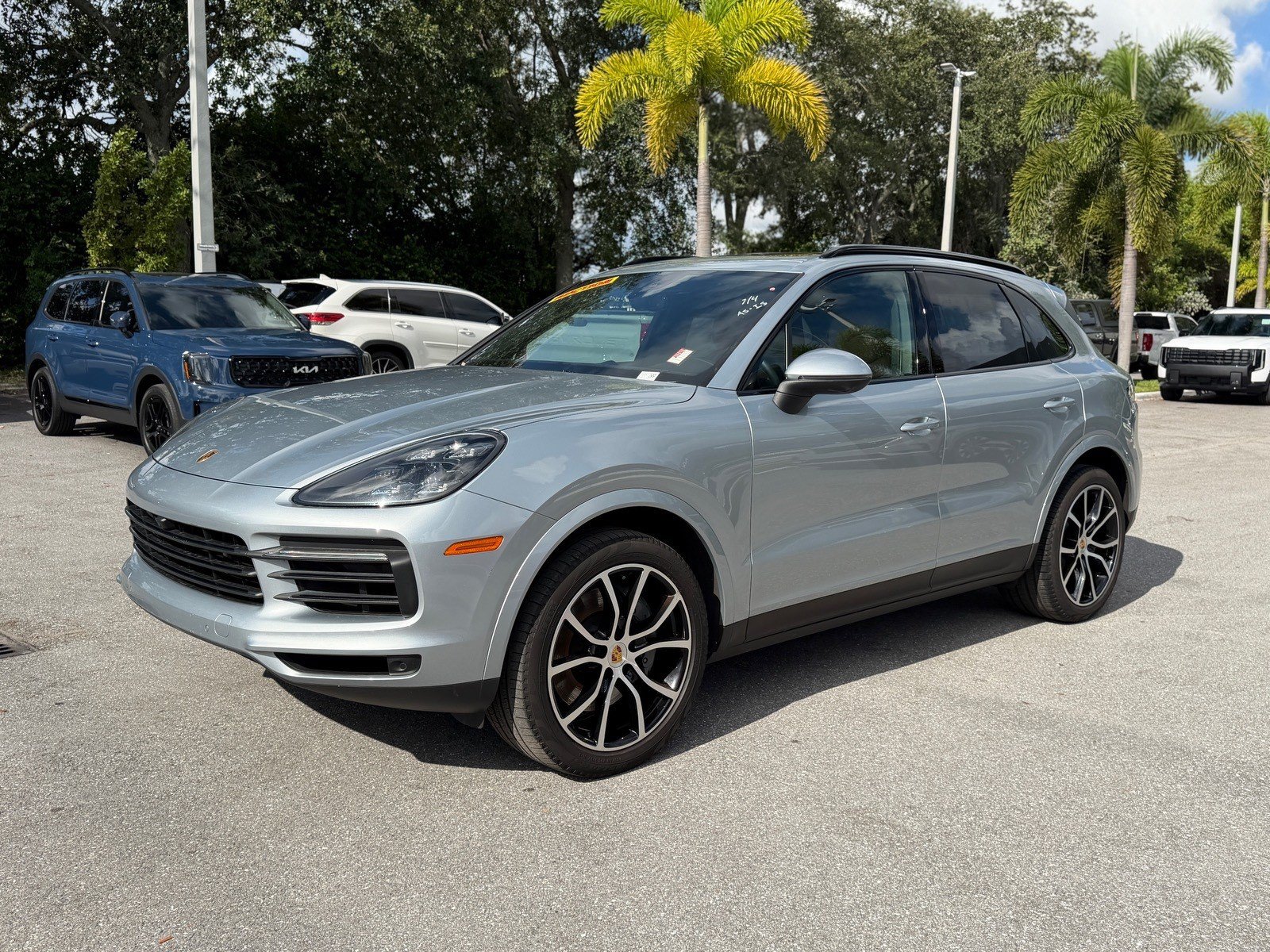 Used 2021 Porsche Cayenne S AWD/4WD image 3