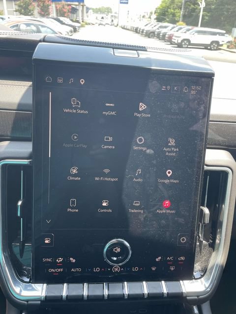Used 2025 GMC Yukon XL Elevation AWD/4WD image 27